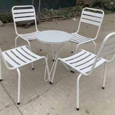 Bàn ghế gỗ chân sắt quán cafe (Mẫu 5)