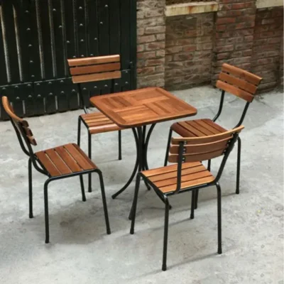 Bàn ghế gỗ chân sắt quán cafe (Mẫu 1)
